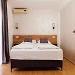 Babilon بيت ضيافة برييدور