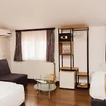 بيت ضيافة Babilon 4*
