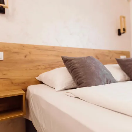 Babilon 4* Prijedor